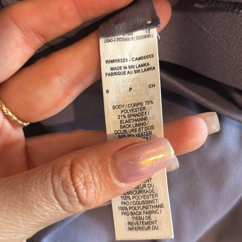 Nike Women's Purple Sports Bra and Leggings Set - Picture 4 of 4